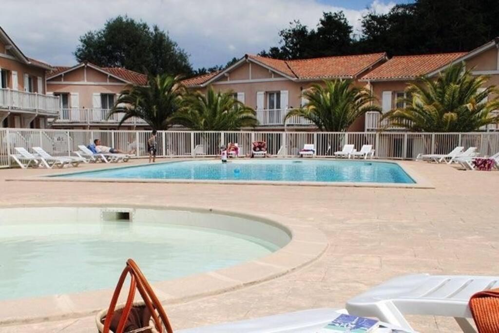 Appartamento T3 En Duplex Avec Grande Piscine Anglet Esterno foto